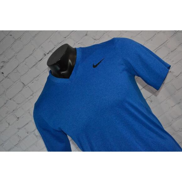 46452-a Nike Gym Shirt Workout V-Neck Performance Blue Size Small Mens - Picture 1 of 7